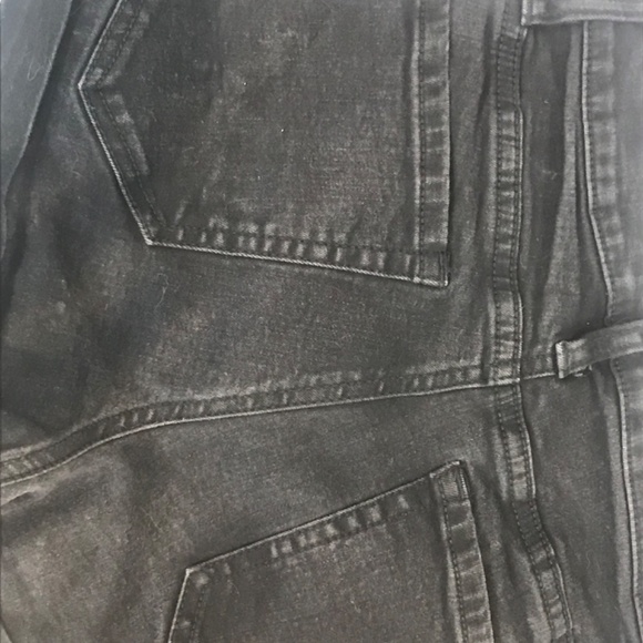 Garage high rise jean shorts size 00 black - Picture 4 of 4
